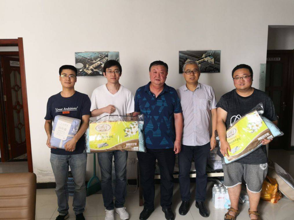 夏日送清凉，关怀暖人心——西安院工会开展“夏送清凉”慰问活动(图1)