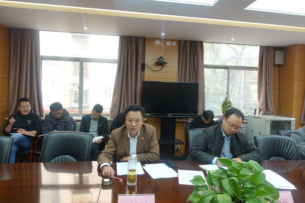 刘文斌到西安院铁路交通党支部调研并讲授主题教育专题党课(图2) 刘文斌到西安院铁路交通党支部调研并讲授主题教育专题党课(图2)