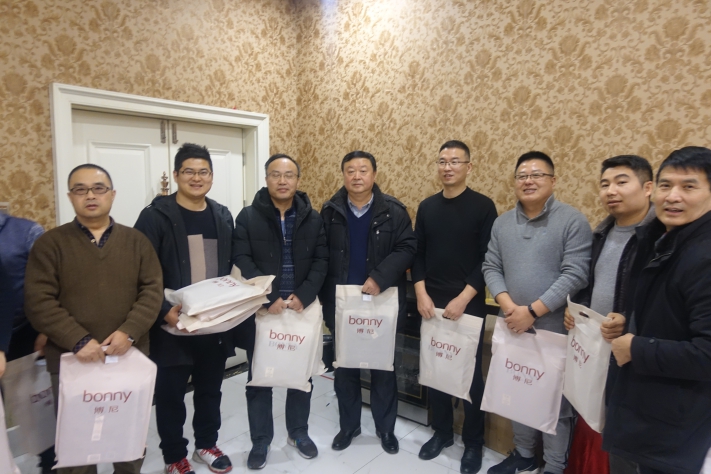 冬季送温暖、关怀暖人心——西安院工会开展“冬送温暖”慰问活动(图1)