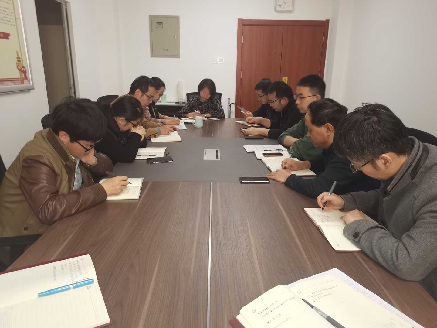 通号电化党支部召开一季度一季度支部党员大会暨支部党组织生活会和开展民主评议党员(图2)